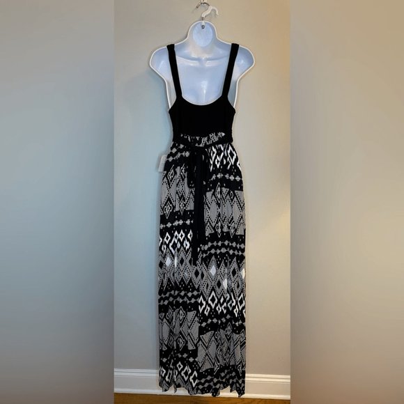 Forever 21 | NWOT Tribal Maxi Dress - Picture 4 of 6